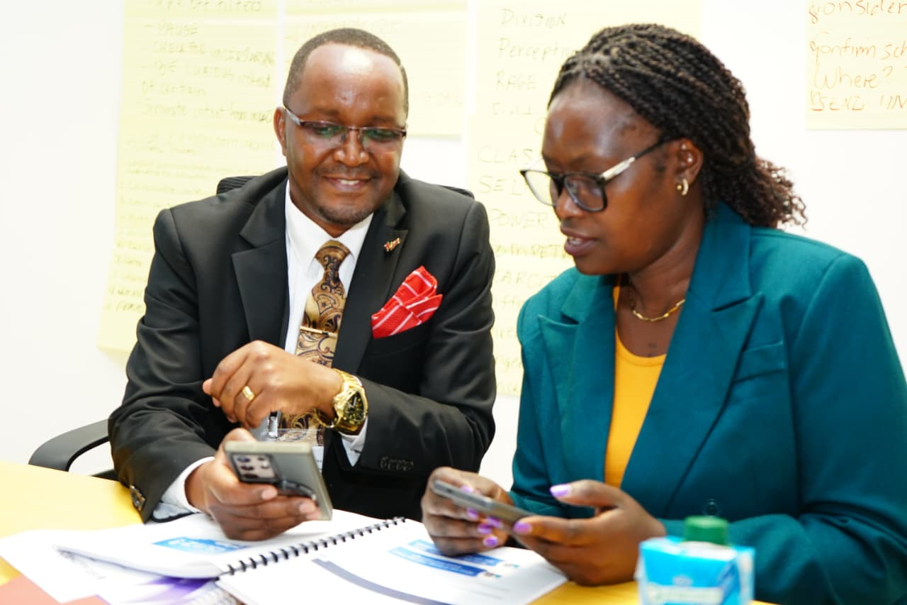 Working through a case discussion during a mediation training session